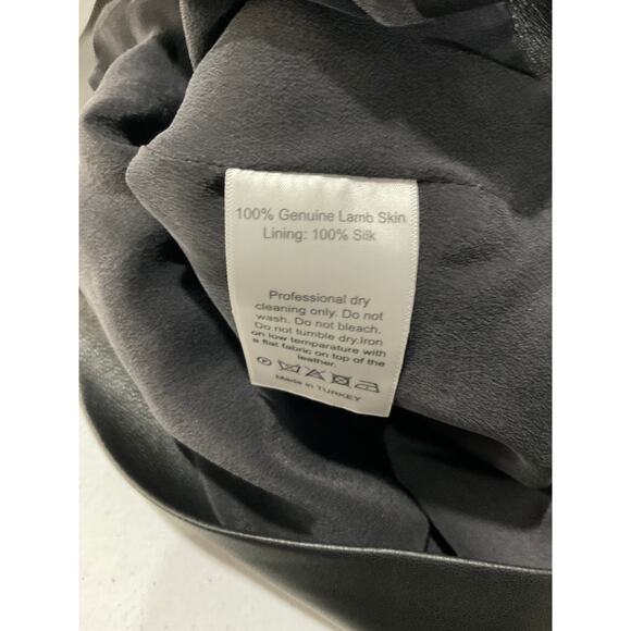 Zeynep Arcay Mini 'U Slit' Black Leather Skirt Size 0 - Picture 5 of 5